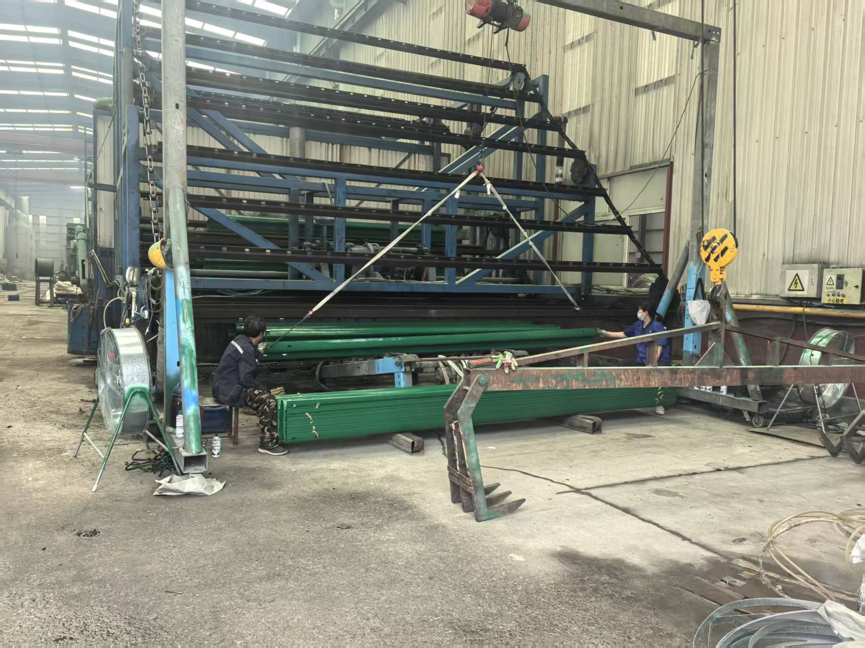 益阳市环氧锌基波形护栏环氧锌基波形护栏 - 推荐